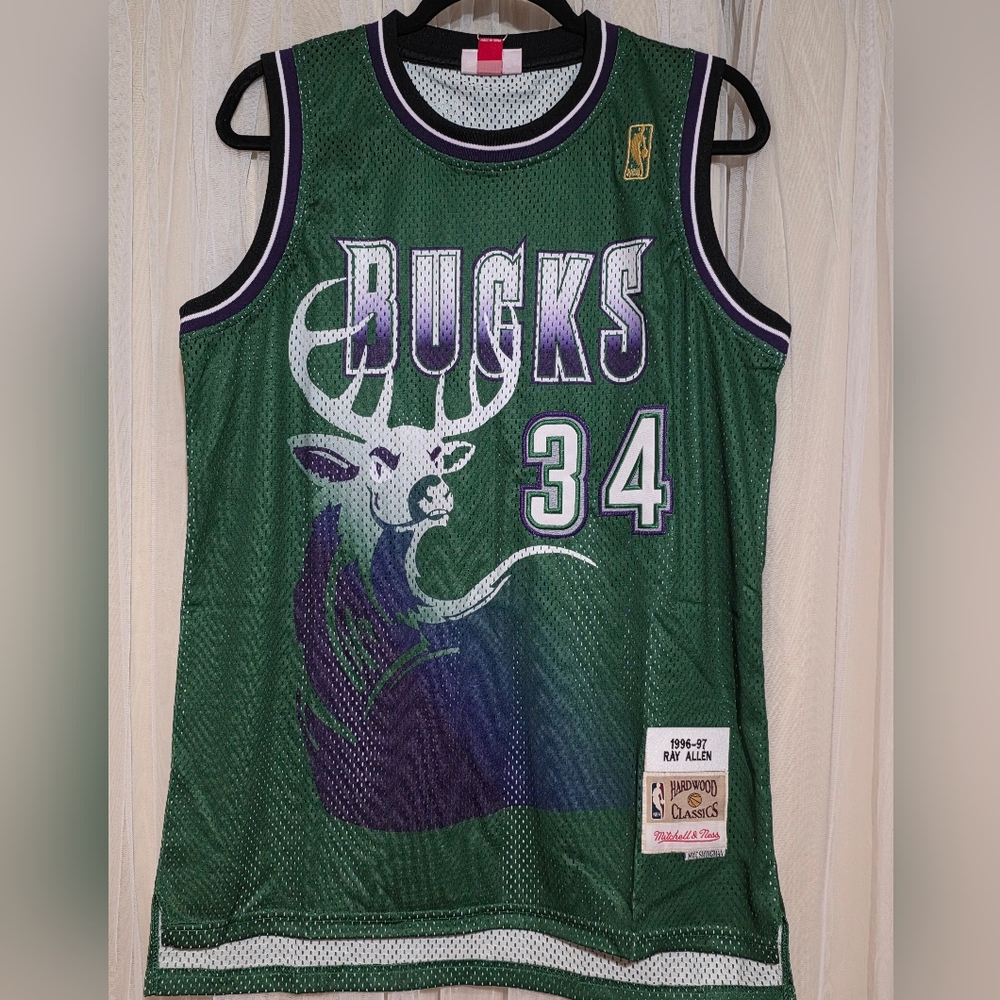 Ray Allen Milwaukee Bucks Jersey Mitchell & Ness NWT Size Medium
